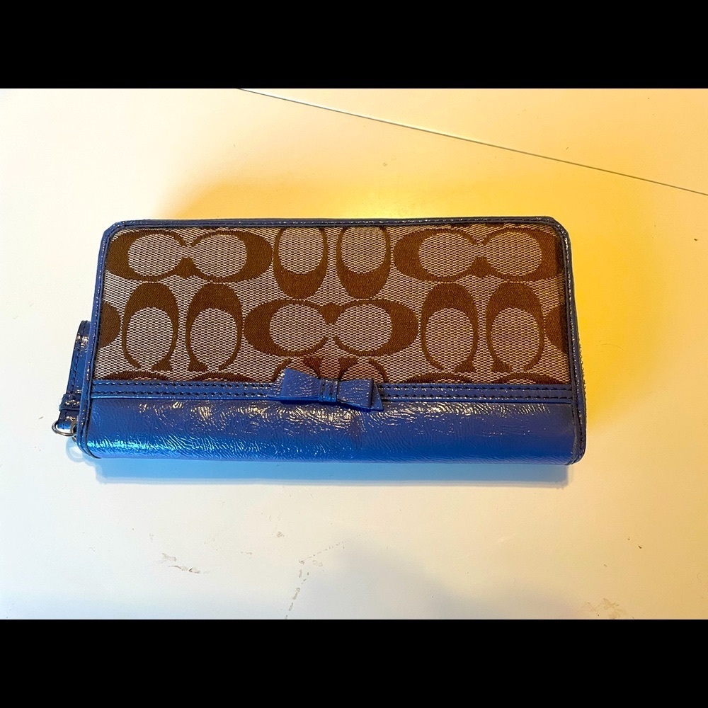 Coach wallet